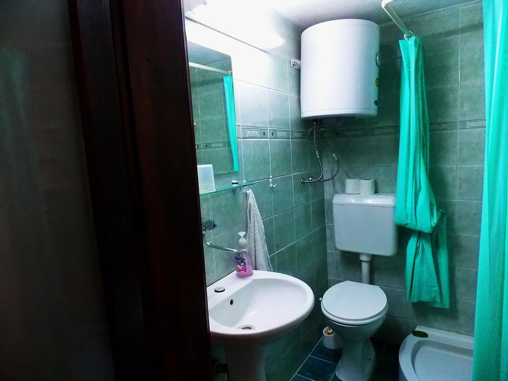 אוהריד Zura Apartments חדר תמונה